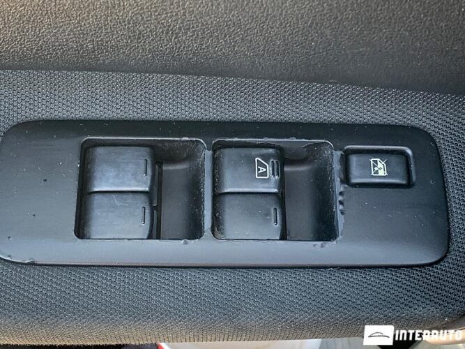 nissan Qashqai+2 2010