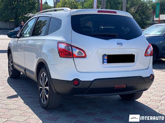 nissan Qashqai+2 2010