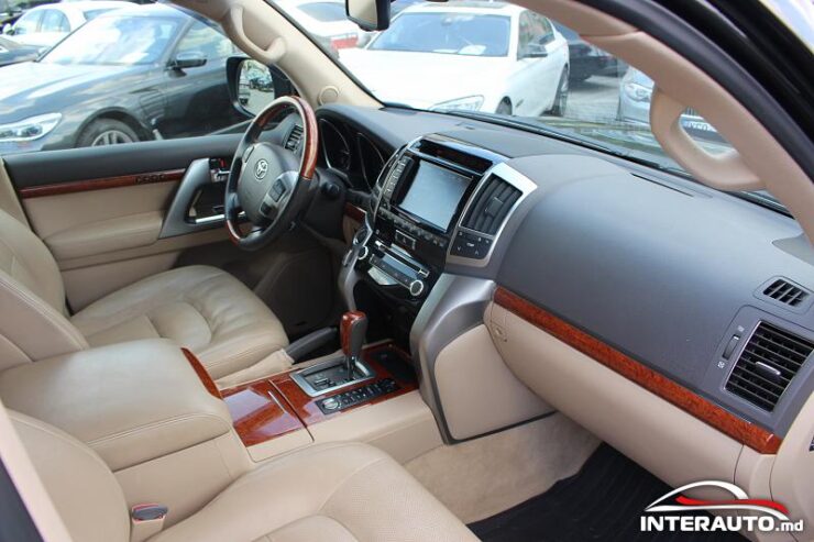 toyota Land Cruiser 2013