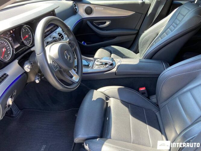 Mercedes E 220 36 mercedes E 220 2017