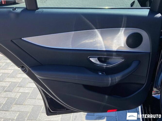 Mercedes E 220 46 mercedes E 220 2017