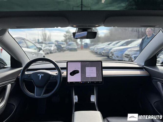 tesla Model 3 2019