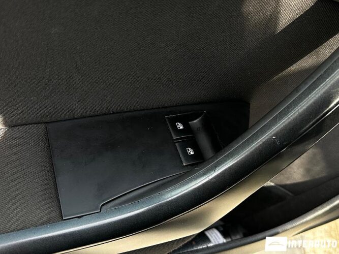 Opel Astra 33 opel Astra 2011