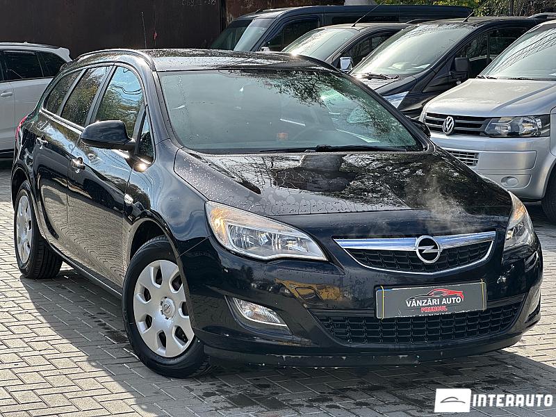 opel Astra 2011