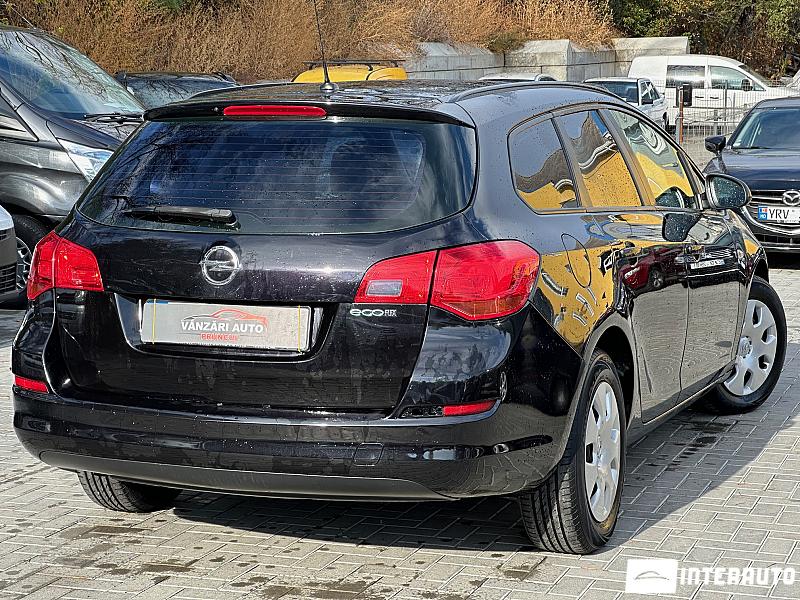 opel Astra 2011