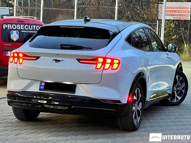 ford Mustang Mach-E 2021