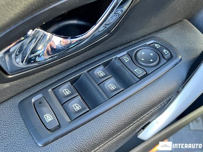 Renault Megane 45 renault Megane 2012