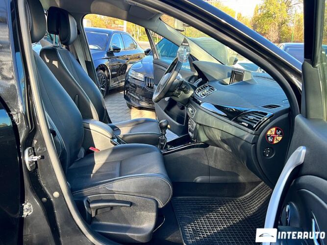 Renault Megane 42 renault Megane 2012