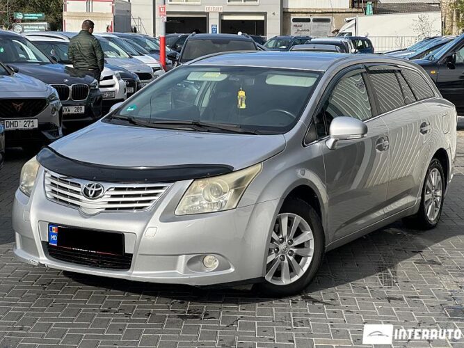 Toyota Avensis 2010 doar la InterAuto