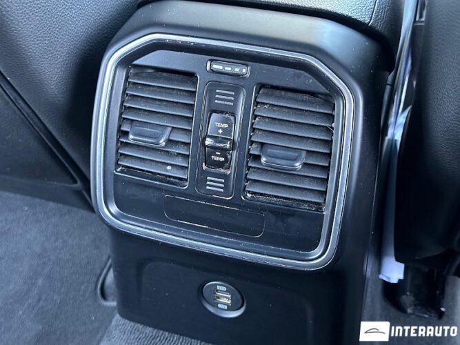 Porsche Macan 46 porsche Macan 2018