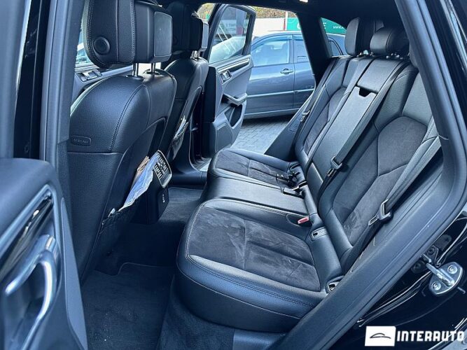 Porsche Macan 49 porsche Macan 2018