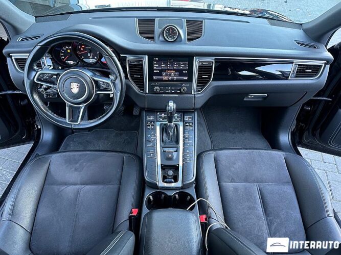 Porsche Macan 38 porsche Macan 2018