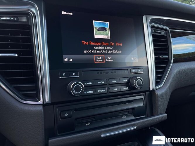 Porsche Macan 42 porsche Macan 2018