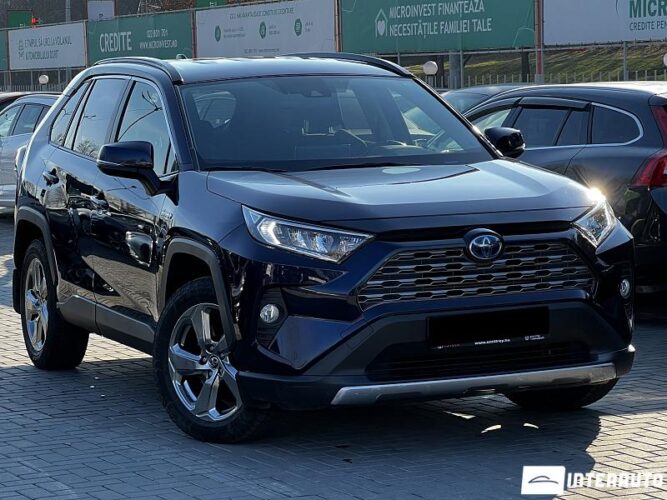 Toyota Rav-4 2019 doar la InterAuto