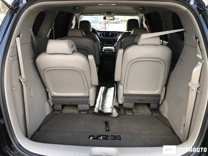 Kia Carnival 50 kia Carnival 2017