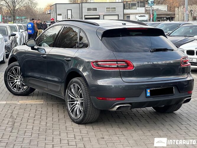 Porsche Macan 36 porsche Macan 2016