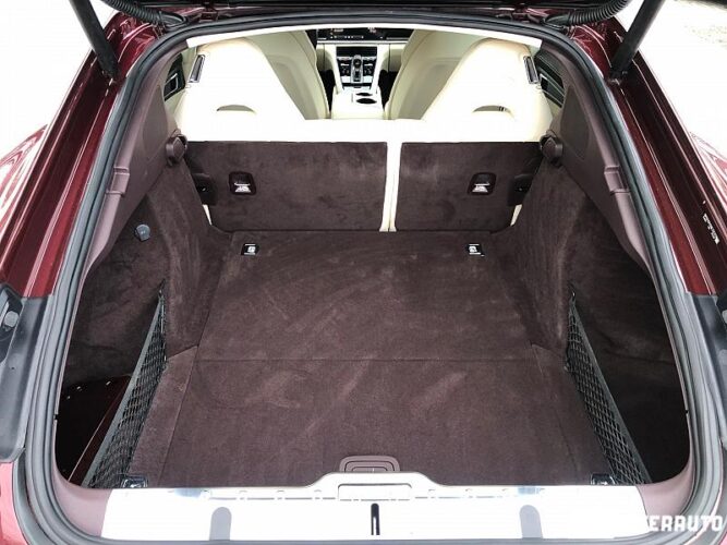 porsche Panamera 4 2022