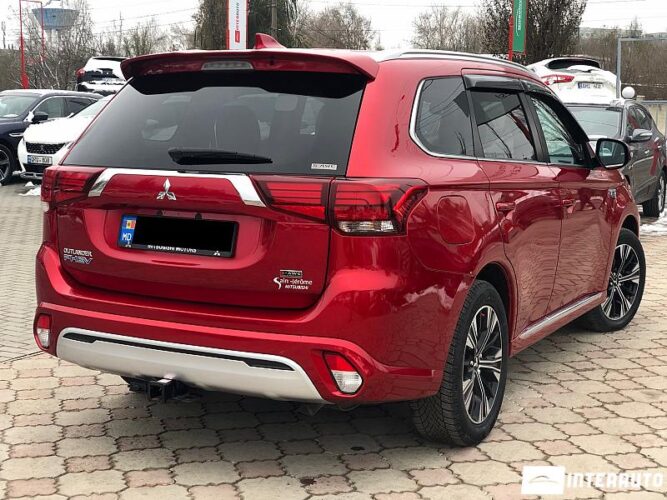mitsubishi Outlander 2021