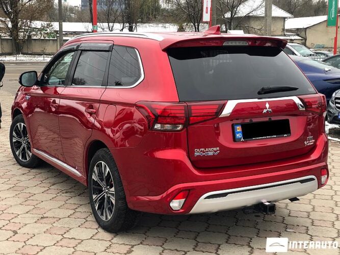 mitsubishi Outlander 2021
