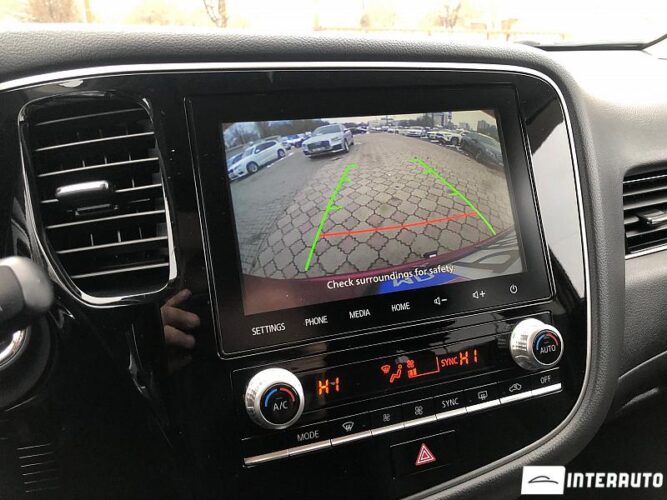 mitsubishi Outlander 2021