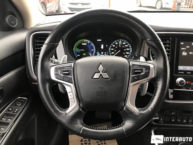 mitsubishi Outlander 2021