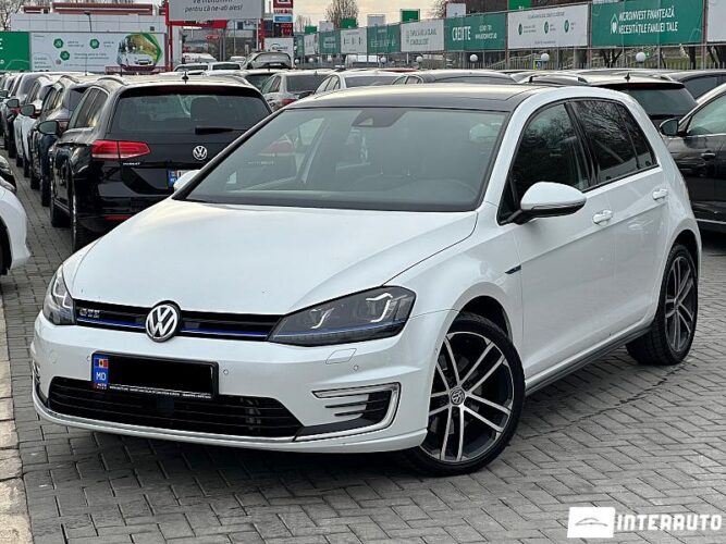 Volkswagen Golf GTE 2014 doar la InterAuto