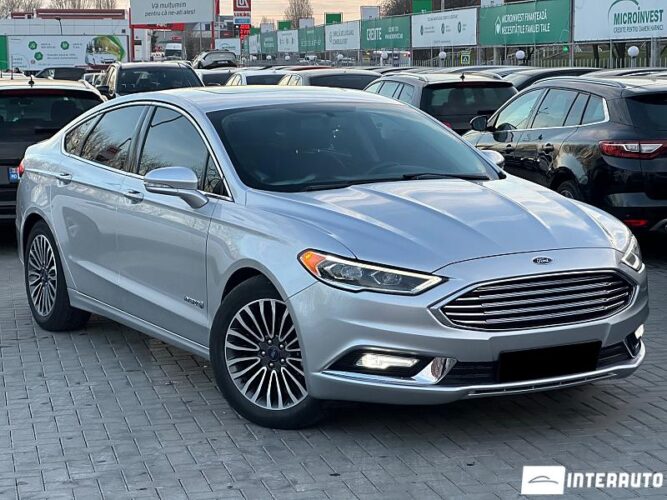 Ford Fusion 2018 doar la InterAuto