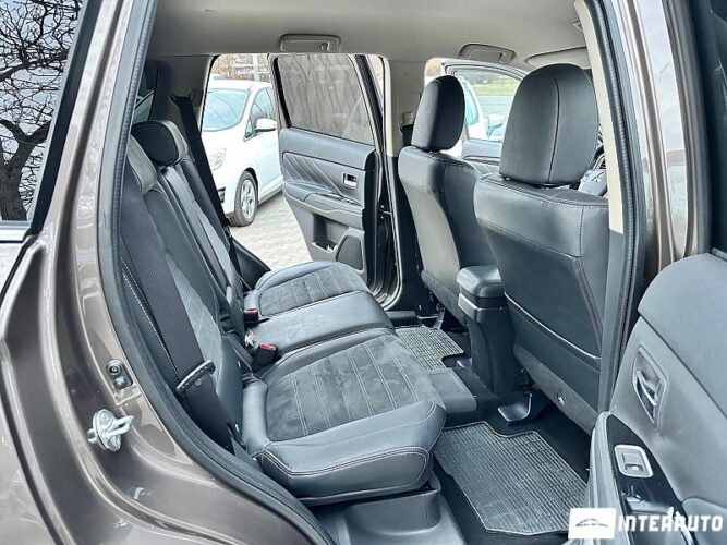 mitsubishi Outlander 2015