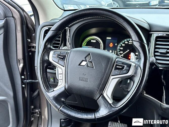 mitsubishi Outlander 2015