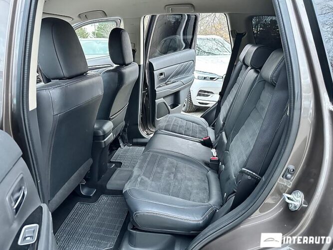 mitsubishi Outlander 2015