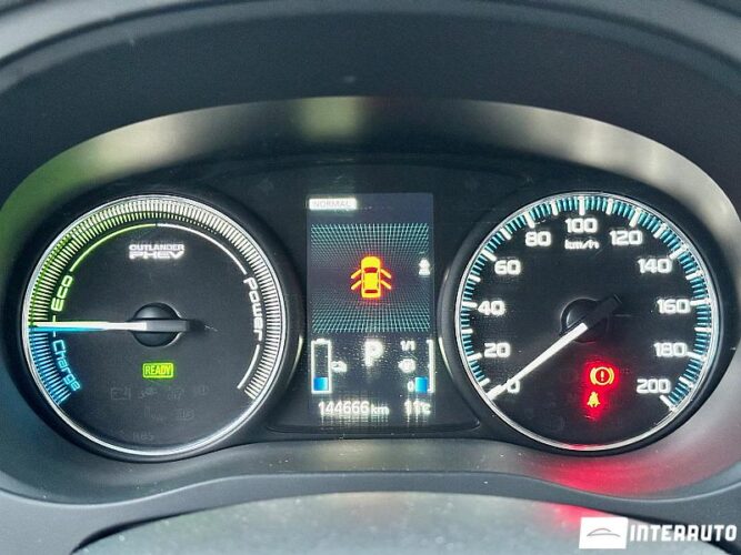 mitsubishi Outlander 2015