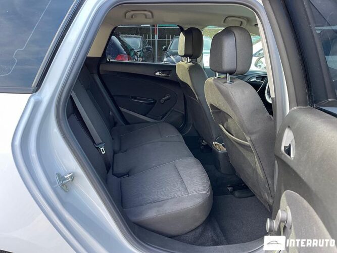 Opel Astra 48 opel Astra 2013