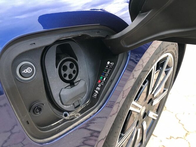 porsche Taycan 4S 2022