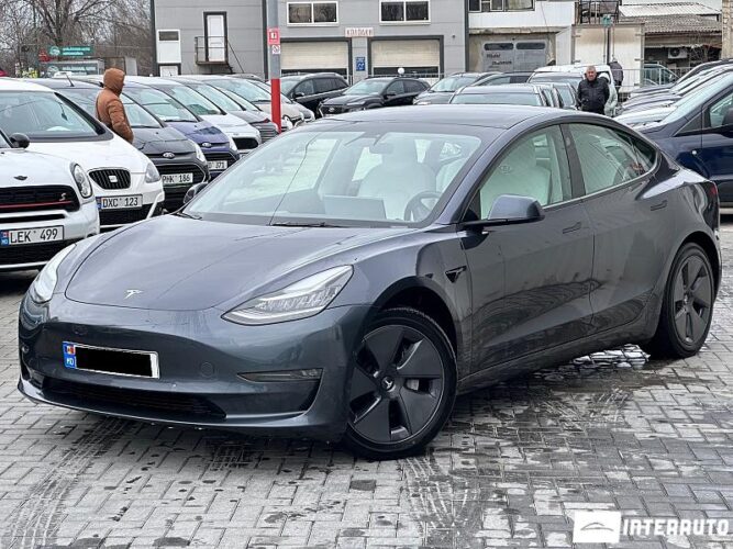 Tesla Model 3 2022 doar la InterAuto