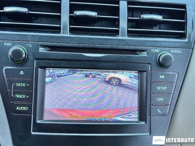 toyota Prius Plus / V 2013