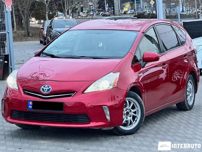 toyota Prius Plus / V 2013