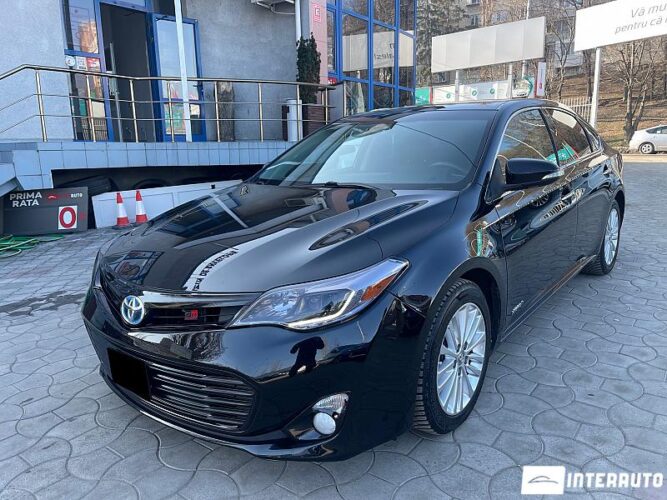 Toyota Avalon 2014 doar la InterAuto