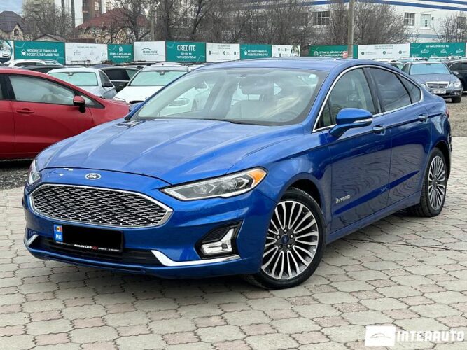 Ford Fusion 2017 doar la InterAuto