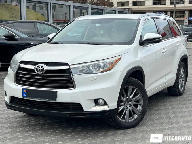 Toyota Highlander 2014 doar la InterAuto