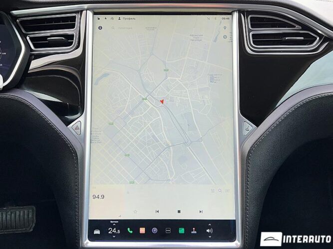 tesla Model S 2014