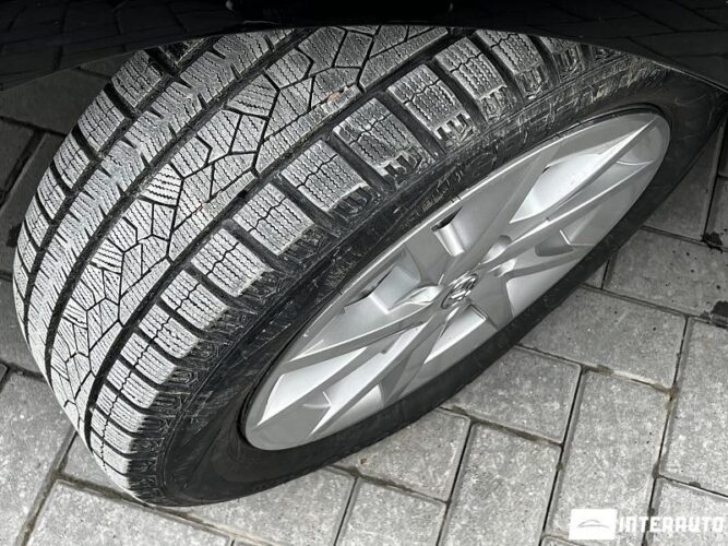 toyota Prius Plus / V 2012