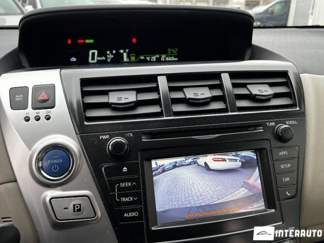 toyota Prius Plus / V 2012