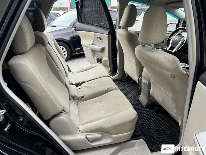 toyota Prius Plus / V 2012