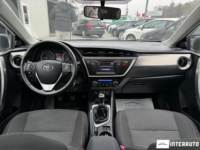 toyota Auris 2013