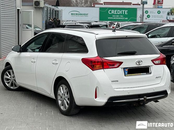 toyota Auris 2013