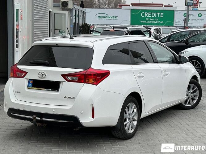 toyota Auris 2013