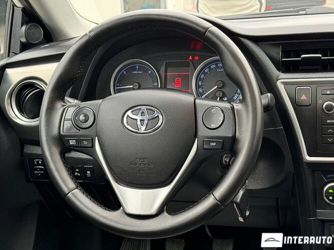 toyota Auris 2013