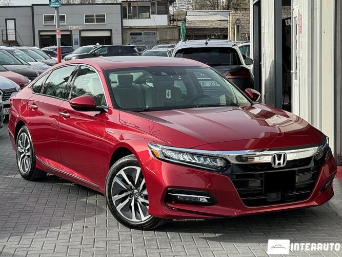 Honda Accord 2018 doar la InterAuto