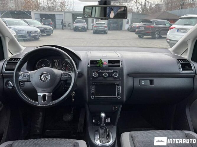 volkswagen Touran 2012
