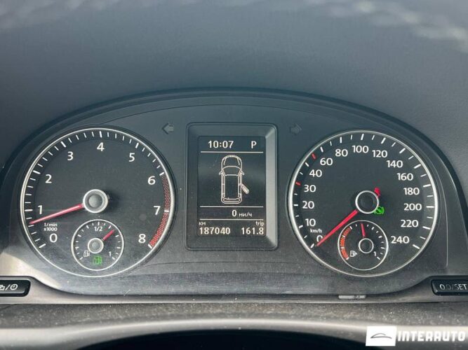 volkswagen Touran 2012